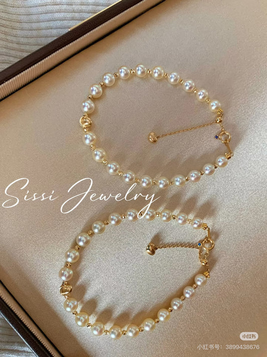 Lune Élégante Pearl Bracelet
